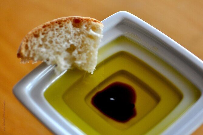 Douro Valley and Green Wine with Tastings, Chef Lunch and Boat - A Closer Look at the Tour Experience