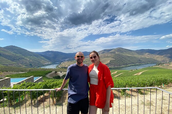 Douro Valley in a Tesla - Gourmet Lunch and Wine Tastings