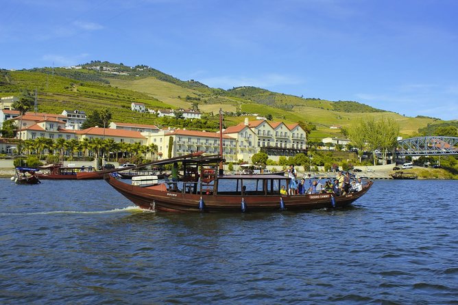 Douro Valley Private One-Way Transfer (Régua, Pinhão, Lamego) - Pickup Options