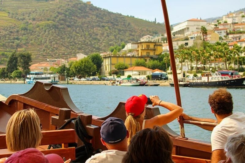 Douro Valley Small Group One-Day Wine Tour from Porto - Three courses and a Douro wine pairing