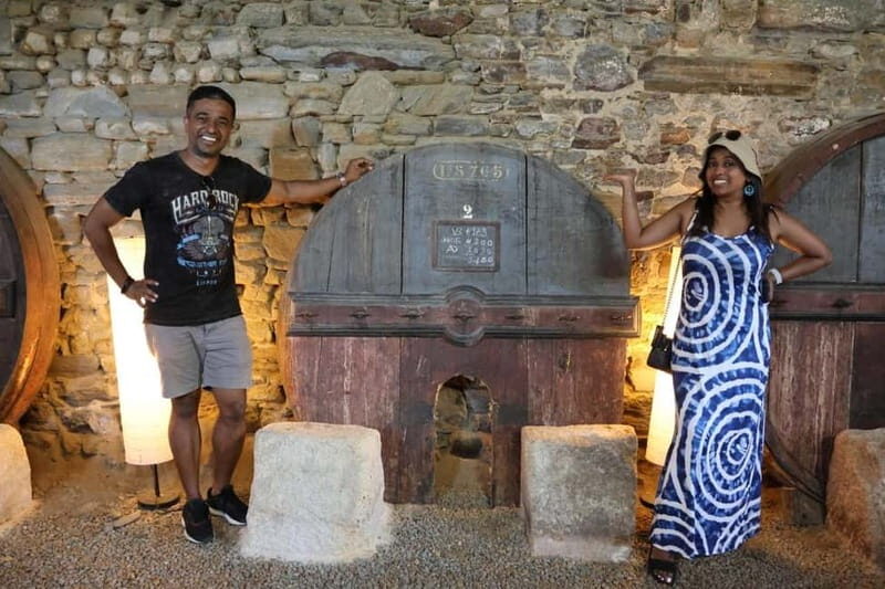 Douro Valley: Visit 2 Wineries with lunch, and 1-Hour Cruise - Unpacking the Experience: What to Expect from This Douro Valley Tour