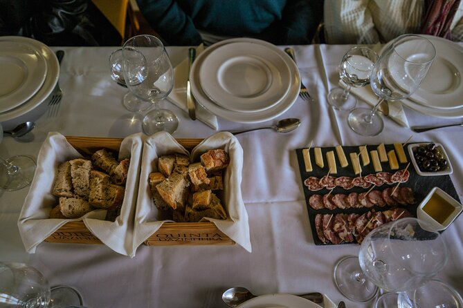 DOURO VALLEY W/ 2 Small Wineries 1h Typical Boat Cruise Lunch - Good To Know