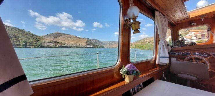 DOURO VALLEY: Wine Boat Experience Marias - Inclusions