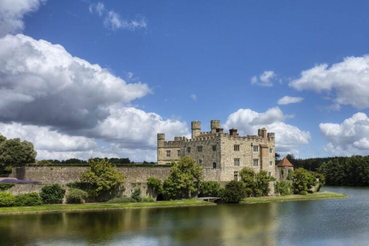 Dover to London & Heathrow via Canterbury and Leeds Castle - Discovering Leeds Castle and Its Gardens
