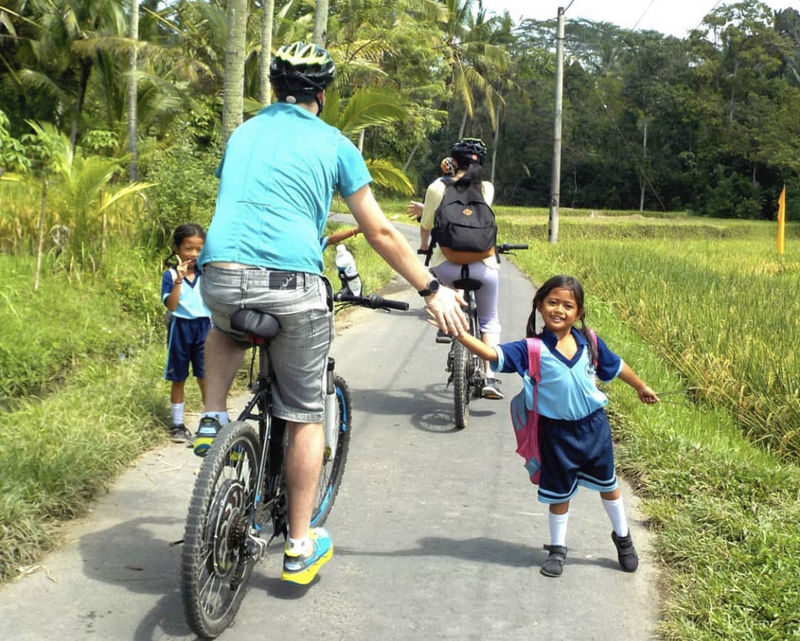 Downhill Cycling Tour Ubud with Volcano, Rice Terraces, And Jungle - Lunch, and the cooking-class option