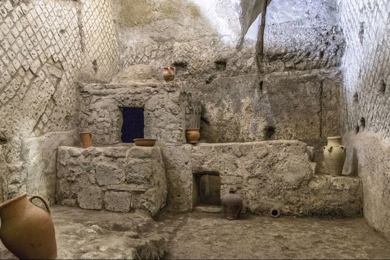 Downtown and Underground Ruins Tour in Naples - Meet Greek and Roman Naples on foot