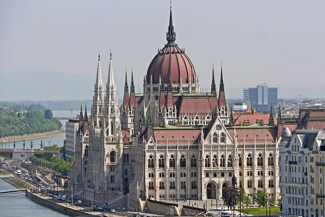 Downtown Budapest 3-Hour Small Group Tour With a Historian - Tour Details