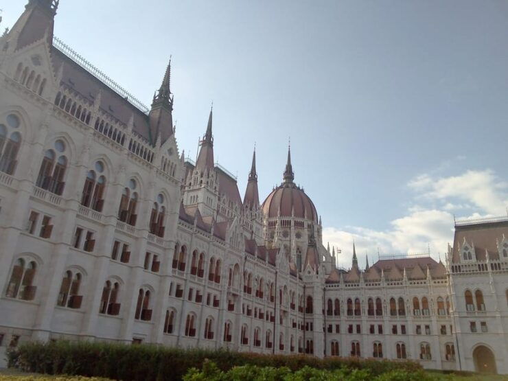 Downtown Budapest Walking Tour - Experience Details