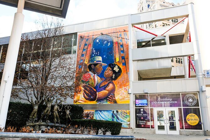 Downtown Detroit Donut and Pastry Adventure - Authenticity and Local Flavor