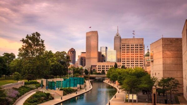 Downtown Indianapolis: Walking In App Audio Tour (ENG) - Directions