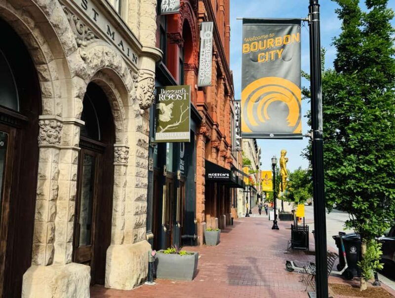 Downtown Louisville: Misfits and Mayhem Walk with Cocktail - Good To Know