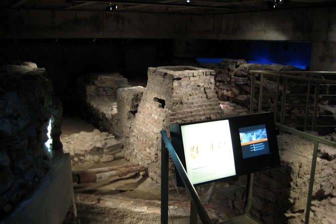 Downtown Montreal and Underground RESO Walking Tour - Select Date and Travelers
