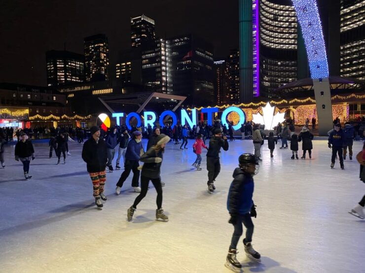 Downtown Toronto: Walking Tour Experience. English/Spanish - Experience Highlights