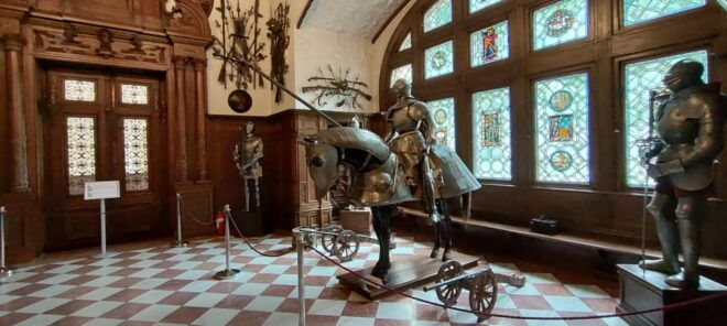 Dracula Castle, Peles Castle and Brasov Private Day Tour - Important Information
