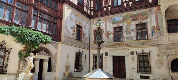 Dracula Castle, Peles Castle and Brasov Private Day Tour - Booking Process