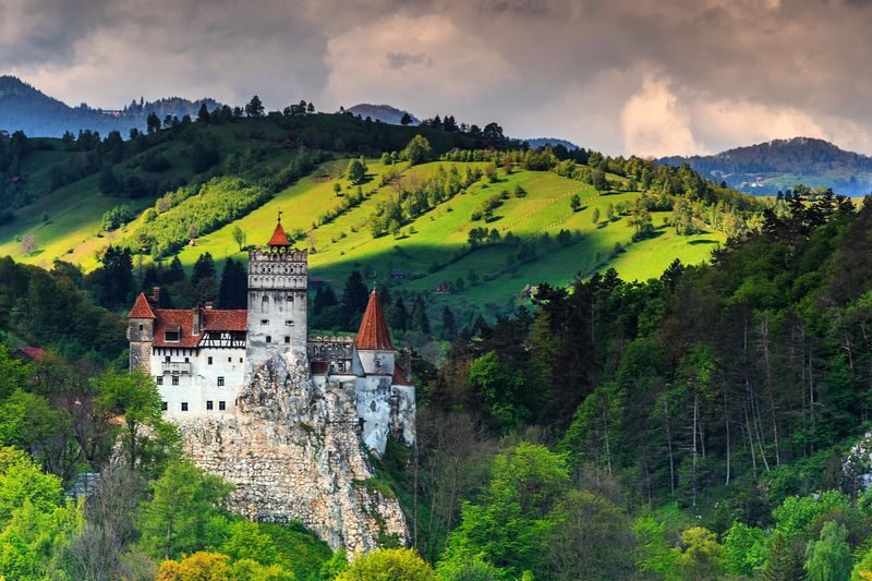 Draculas Castle, Peles Castle and Brasov Tour from Bucharest - A long road into Transylvania
