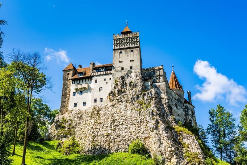 Draculas Castle, Peles Castle and Brasov Tour from Bucharest - Peles Castle: royal rooms in Sinaia