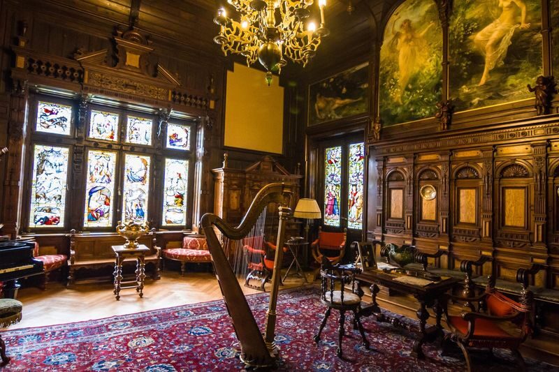 Draculas Castle, Peles Castle and Brasov Tour from Bucharest - How to make the day work for you
