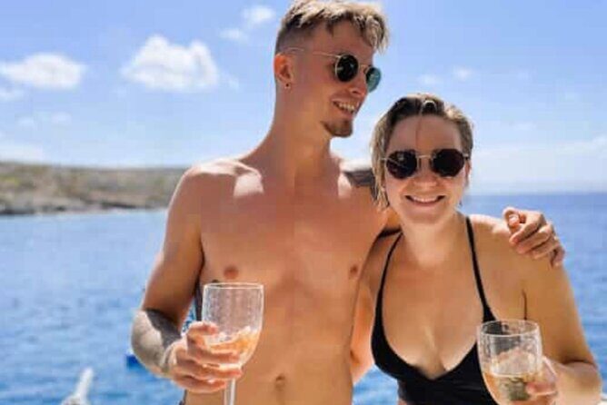 Dreamer Catamaran Party Boat - The Itinerary and Experience Breakdown