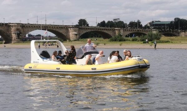 Dresden: 2h Private Boat Tour up to 10 Persons Powerful RIB - Safety Measures and Regulations