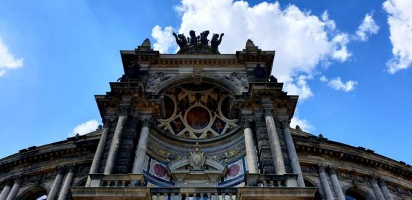 Dresden: 60-Minute Walking Tour With Frauenkirche Concert - Common Questions
