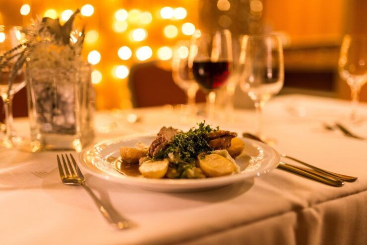 Dresden: Christmas Lunch - Festive River Cruise - Highlights of the Cruise
