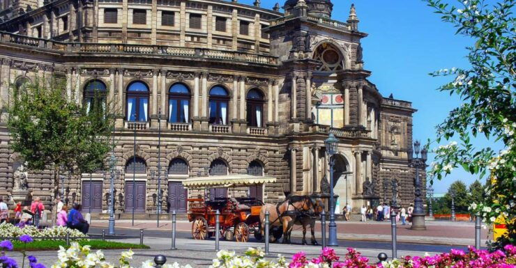 Dresden: City & Semperoper Guided Walking Tour - Dresden Castle and Frauenkirche