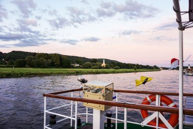 Dresden: Elbe River Cruise to Pillnitz Castle - Explore Pillnitz Castle and Its Surroundings