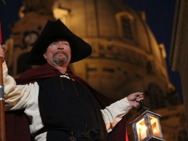 Dresden Group Tour With a Night Watchman - Hear Spooky Stories and Juicy Anecdotes From the Past