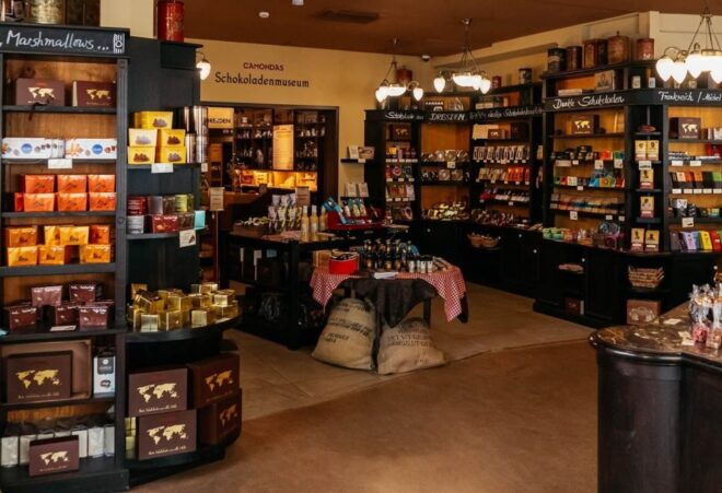 Dresden: Historical Walking Tour and Chocolate Museum Ticket - Discover Dresdens Chocolate Museum
