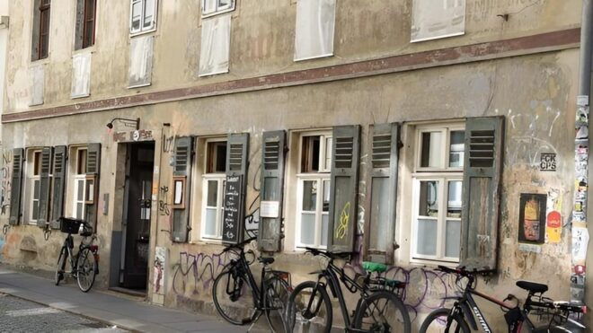 Dresden: Neustadt - Creative & Trendy, Neighbourhood Walk - Booking and Cancellation Details