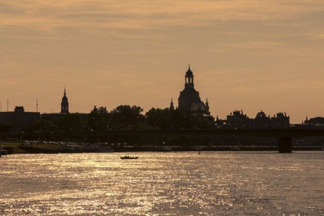 Dresden: Neustadt & Erich Kaestner Group Walking Tour - Similar Guided Tours