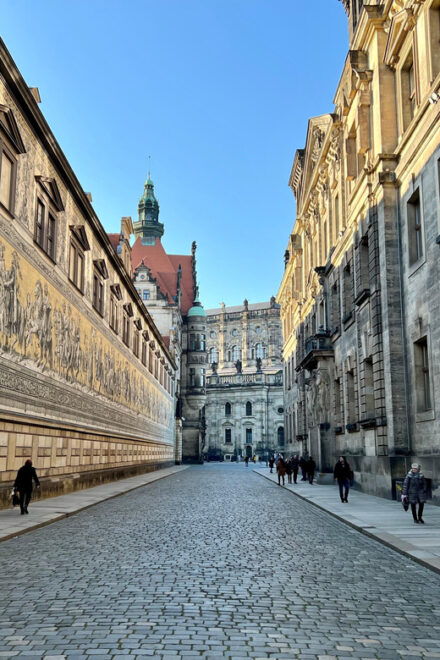 Dresden Old Town - Guided Walking Tour in English - Accessibility and Meeting Information