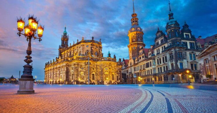Dresden: Old Town Highlights Scavenger Hunt and Walking Tour - Activity Details