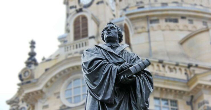 Dresden: Private Guided Walking Tour - Highlights of Dresdens History and Architecture
