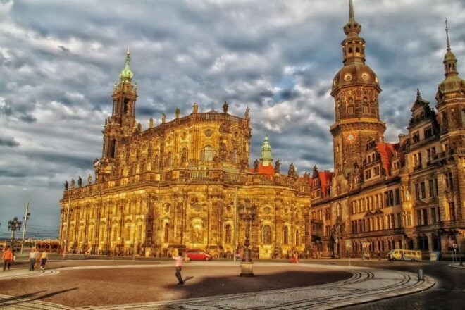 Dresden: Private Guided Walking Tour - Iconic Landmarks and Architectural Gems