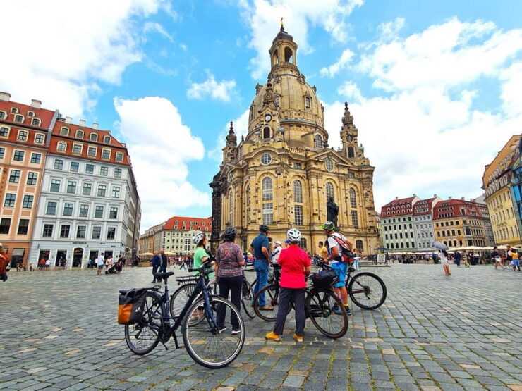 Dresden: Sightseeing Bicycle Tour With Tasting De/En - Key Points
