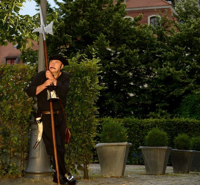 Dresden: Tour of the Baroque Quarter With a Night Watchman - Experience the Baroque Quarter