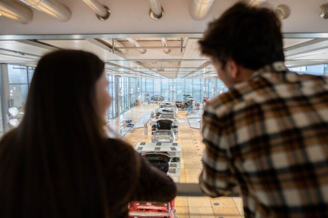Dresden: Tour of VW's Transparent Factory - Production Insights and Q&A