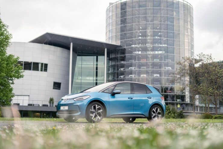 Dresden: Tour of VWs Transparent Factory With Breakfast - Activity Details and Booking Information