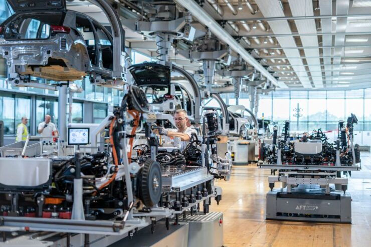 Dresden: Tour of VWs Transparent Factory With Breakfast - Free Cancellation and Flexible Travel Plans