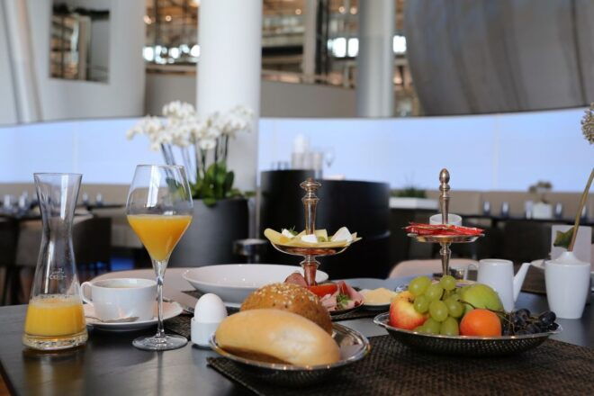 Dresden: Tour of VWs Transparent Factory With Breakfast - Reserve Now & Pay Later Option