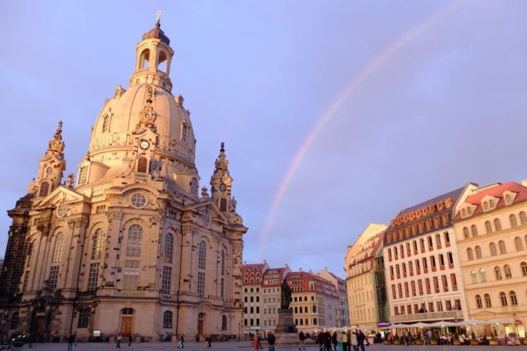 Dresden With a Touch of Xmas: English Small Group Tour - Experience the Beauty of Dresden at Christmas