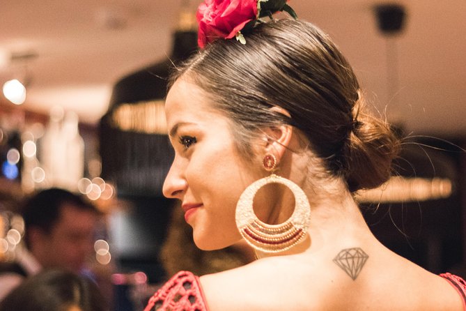 Dress up Flamenco - Duration and Pricing Details