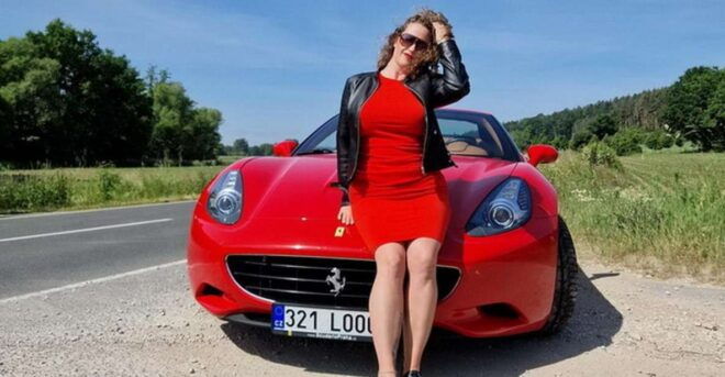 Drive a Ferrari Yourself for 30 Minutes, 1 Person (Optional 60 Minutes, 3 People). - Highlights of the Experience