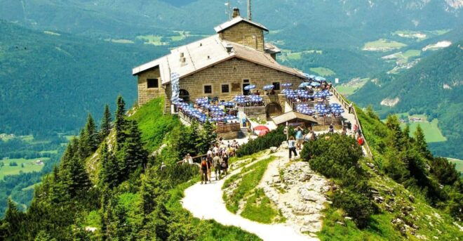 Driver-Guide: Salzburg-Königsee, Salt Mines and Eagles Nest - Eagles Nest Experience