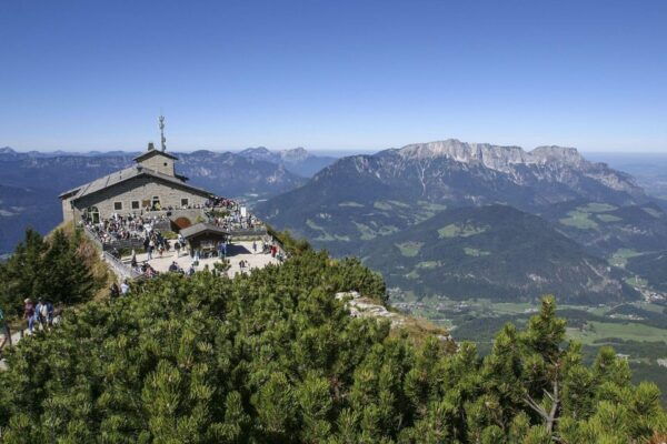 Driver-Guide: Salzburg-Königsee, Salt Mines and Eagles Nest - Frequently Asked Questions