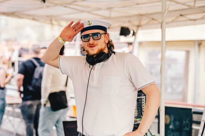 Drunken Monkey Prague Boat Party Open Bar to Duplex Club - FAQs