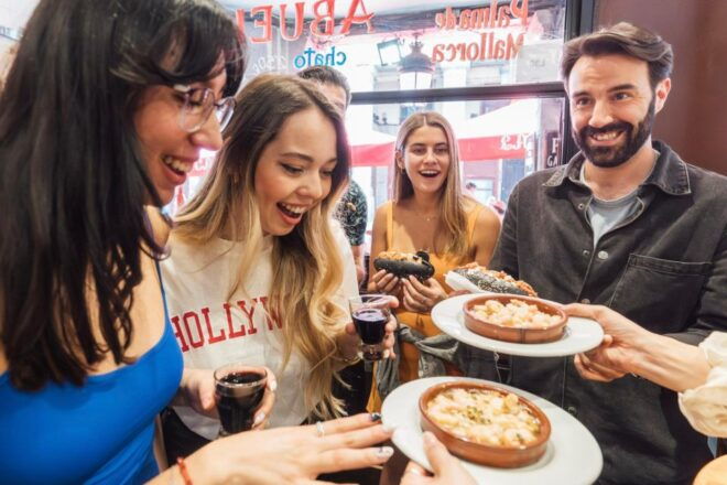 Drunken Tapas Food Tour With Dinner in Madrid - Tour Experience