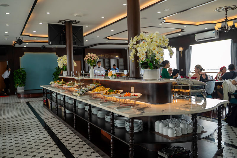 Du Yen 2D1N Luxury Cruise: Ha Long Bay with Sung Sot & Ti Top - Who should choose this cruise